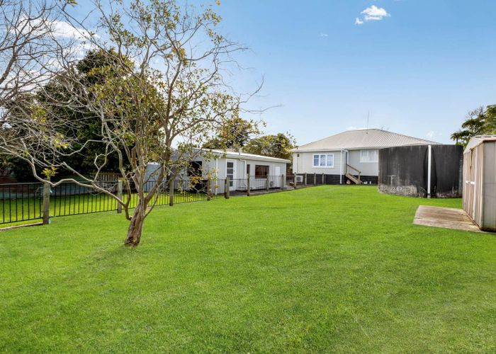  at 84 Karaka Road, Beachlands, Manukau City, Auckland