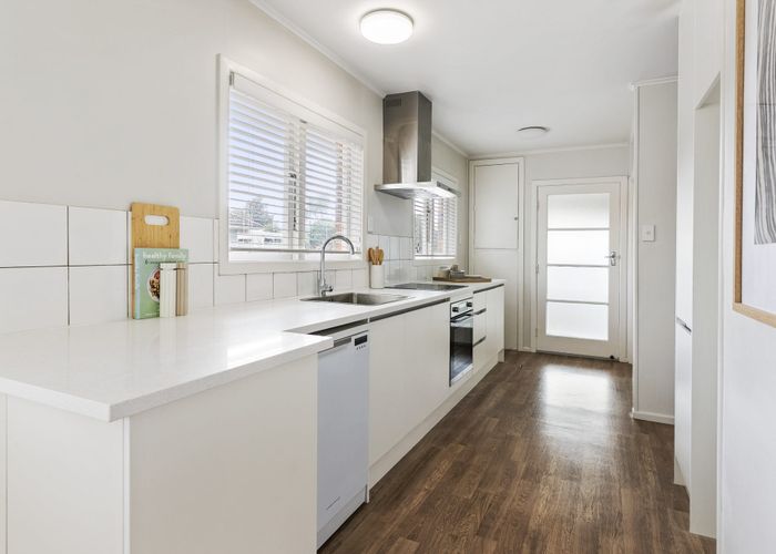  at 3 Roby Street, Te Atatu Peninsula, Waitakere City, Auckland