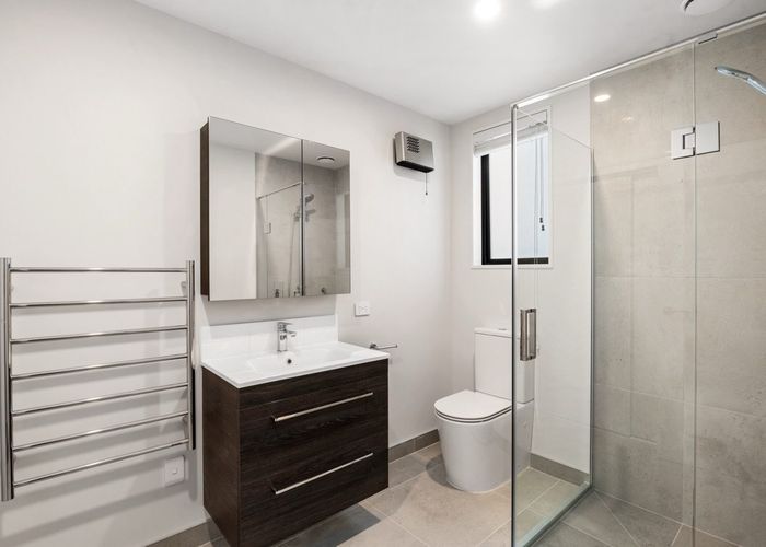  at 79 Edgecumbe Road, Henderson, Waitakere City, Auckland