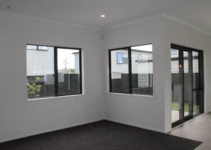  at 8 Te Kare Road, Glen Innes, Auckland City, Auckland