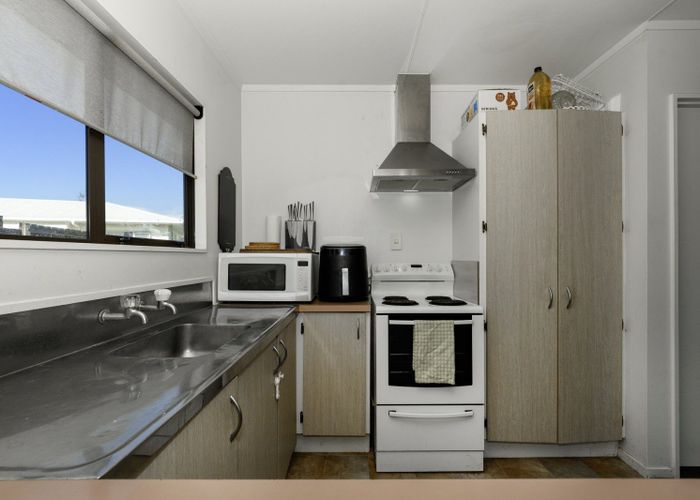  at 68E Millers Road, Brookfield, Tauranga