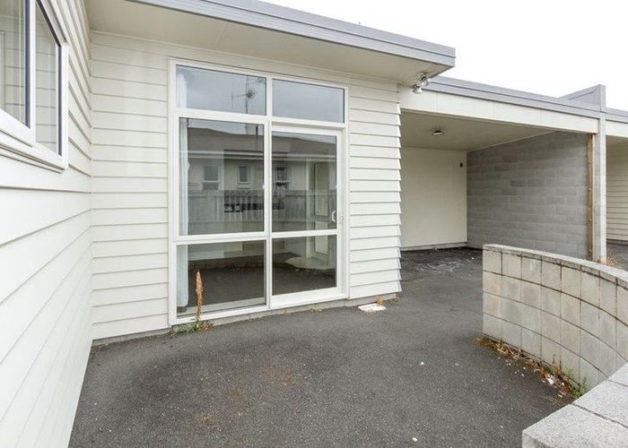  at 8B Snead Place, Hamilton East, Hamilton, Waikato