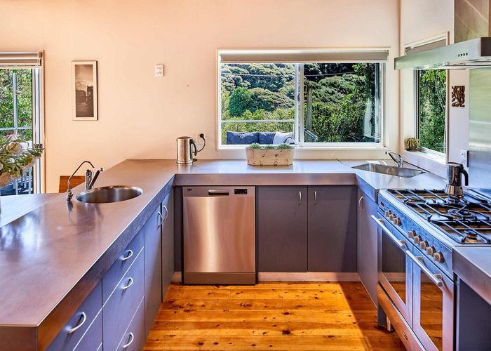  at 101 Cluny Road, Plimmerton, Porirua