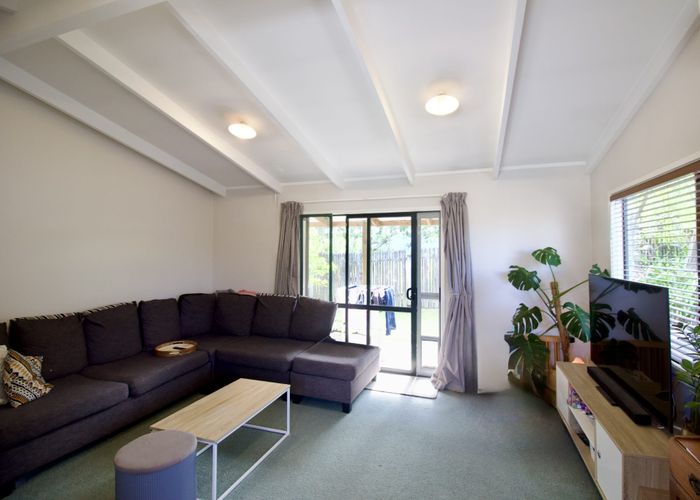 at 36b Cockayne Crescent, Sunnynook, North Shore City, Auckland