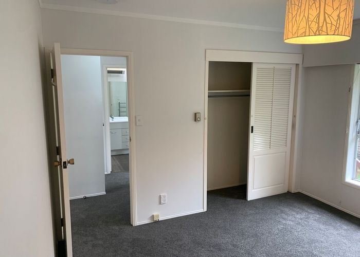  at 1/190 Queen street, Northcote Point, North Shore City, Auckland