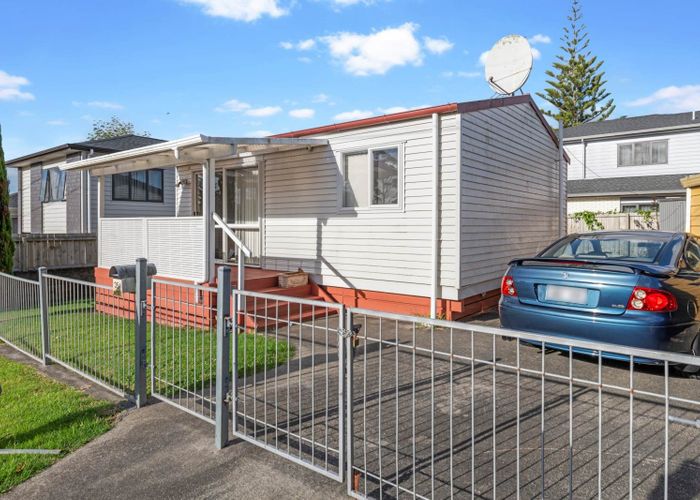  at 35 Grange Road, Papatoetoe, Manukau City, Auckland