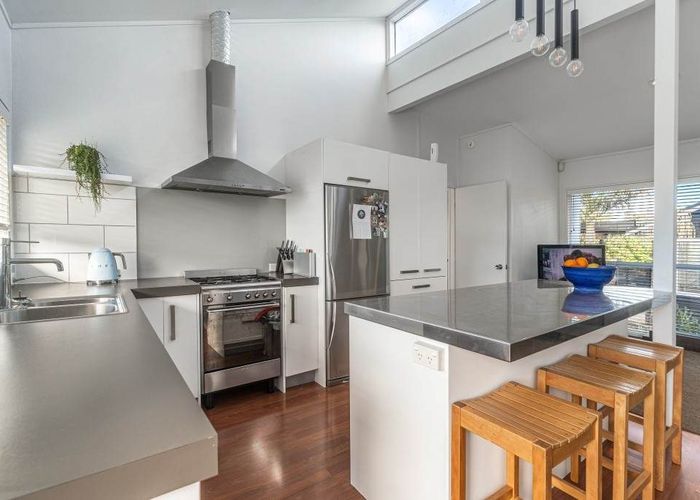  at 68B Seaview Road, Castor Bay, North Shore City, Auckland