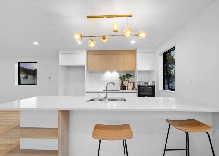  at 3B Dawnhaven Drive, Te Atatu Peninsula, Auckland