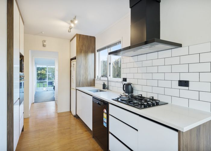  at 60 Hilling Street, Titirangi, Waitakere City, Auckland