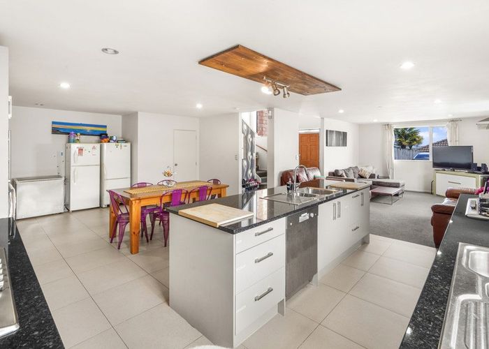  at 108 Borman Road, Huntington, Hamilton