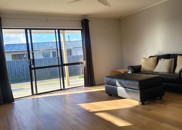  at 158 Bruce McLaren Road, Henderson, Waitakere City, Auckland