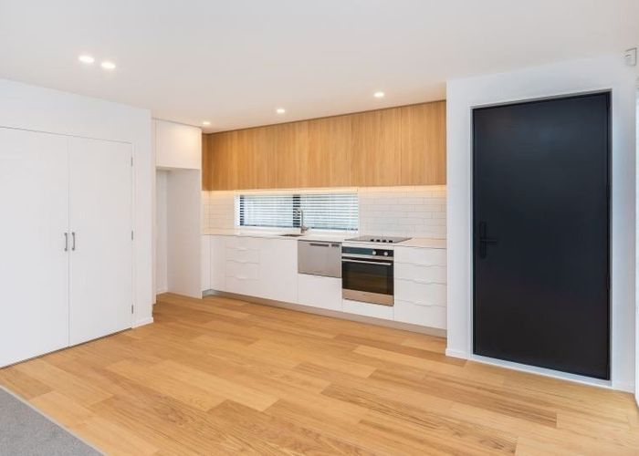  at 4/126 Rugby Street, Merivale, Christchurch City, Canterbury