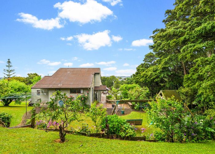  at 8 Goodwood Drive, Goodwood Heights, Manukau City, Auckland