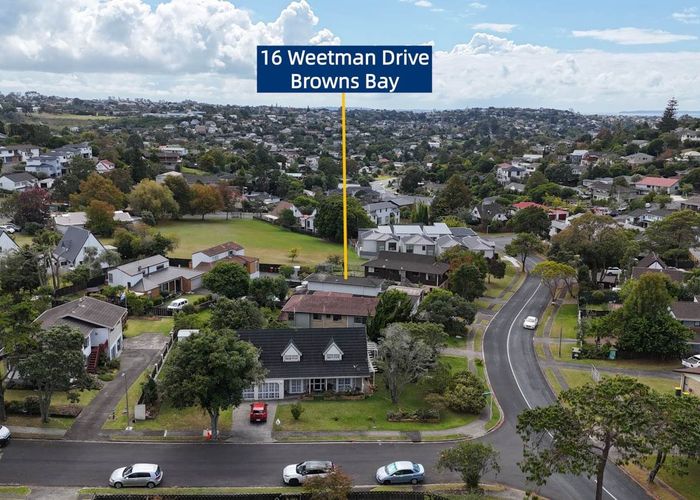  at 16 Weetman Drive, Browns Bay, North Shore City, Auckland