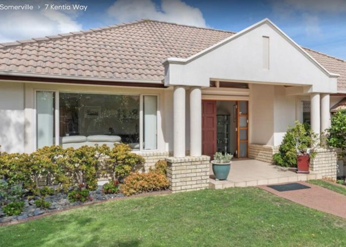  at 7 Kentia Way, Somerville, Auckland