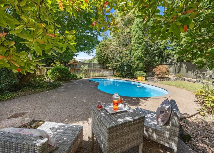  at 8 Bellamy Place, Blockhouse Bay, Auckland City, Auckland