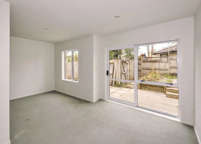  at 18/30 John Jennings Drive, Oteha, North Shore City, Auckland