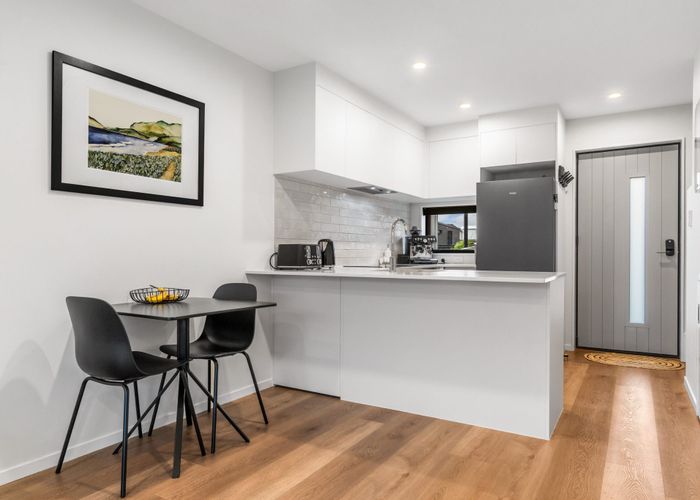  at 5/107 Selo Street, Glen Eden, Waitakere City, Auckland
