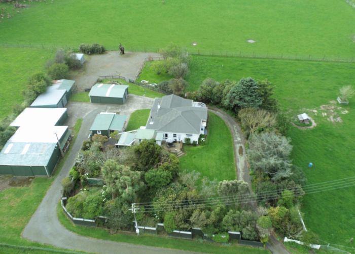  at 233 Aorangi Road, Aorangi