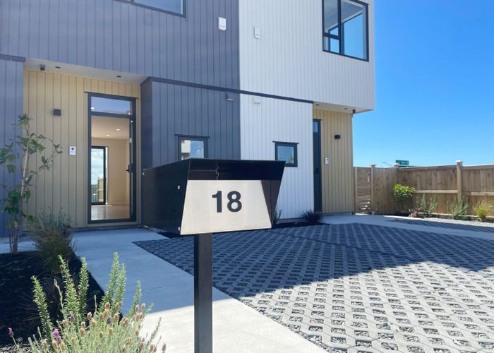  at 18 Puihi  Crescent, Westgate, Waitakere City, Auckland