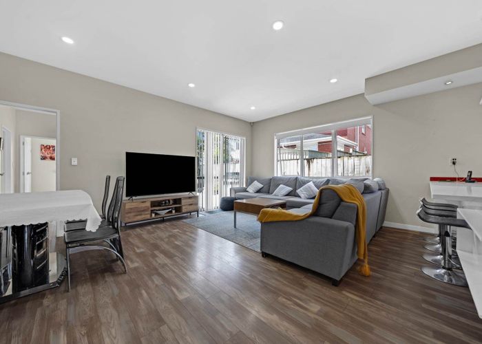  at 10 Puoro Street, Flat Bush, Manukau City, Auckland