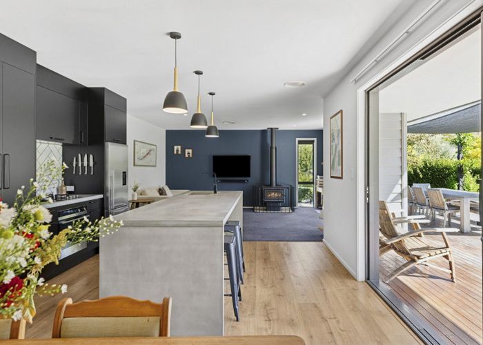  at 20 Sugarloaf Drive, Mount Pisa