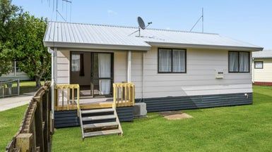  at 1 Langdon Lane, Melville, Hamilton