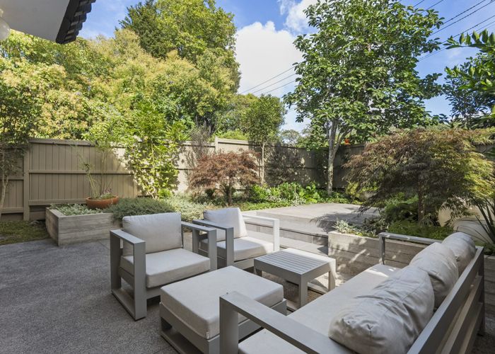  at 1/153 Bassett Road, Remuera, Auckland