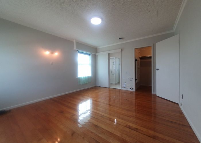  at 48 Glenveagh Drive, Mount Roskill, Auckland City, Auckland