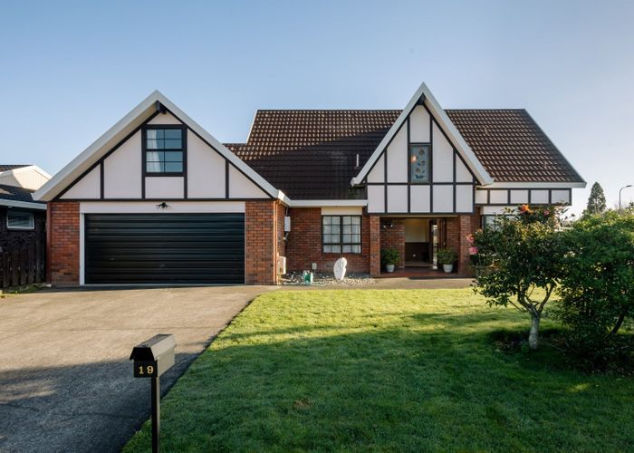  at 19 Chelsea Place, Chartwell, Hamilton