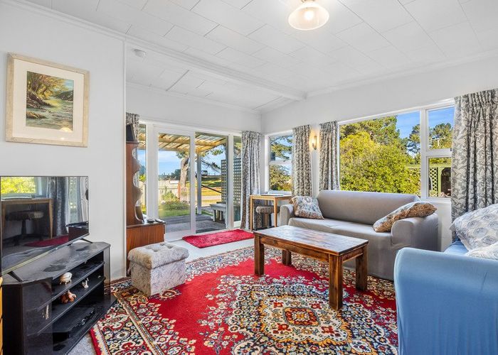  at 8 Chamberlain Avenue, Amberley Beach, Hurunui, Canterbury