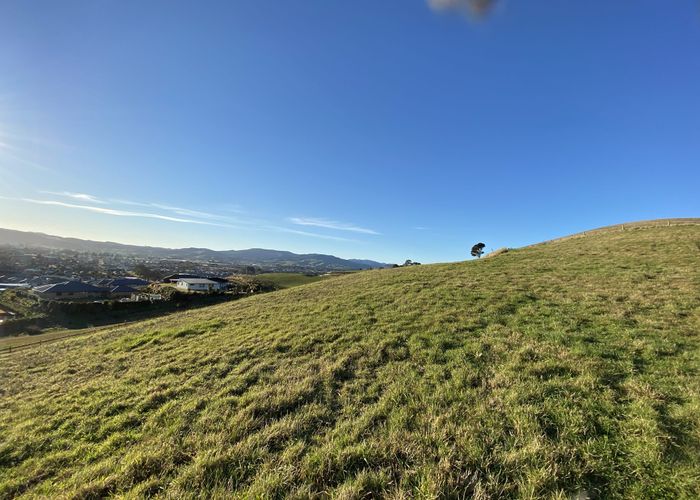  at 8 Carnea Heights, Mosgiel, Dunedin, Otago