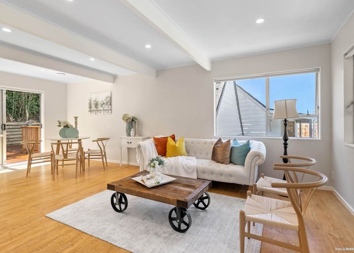  at 2/80 Langana Avenue, Browns Bay, Auckland
