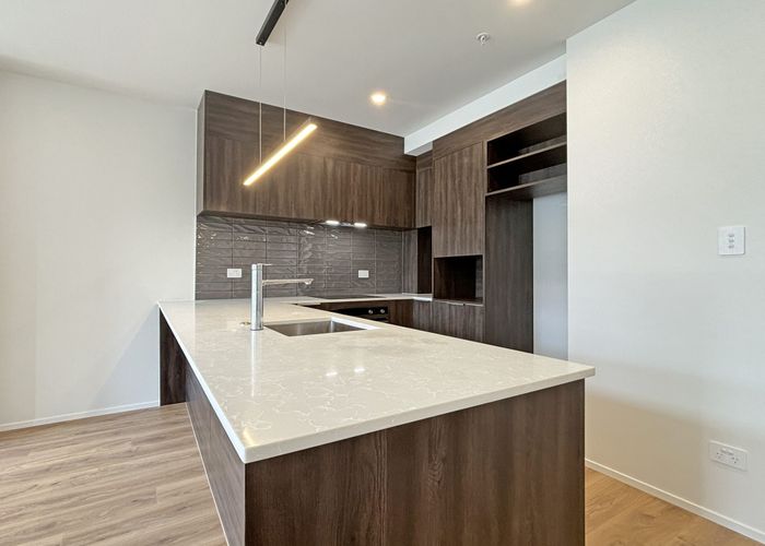  at 12/18 Karengo Street, Long Bay, Auckland