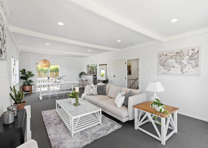  at 17 Lyndhurst Road, Te Atatu South, Auckland
