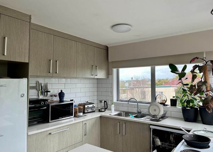  at 1/60 West Coast Road, Glen Eden, Waitakere City, Auckland