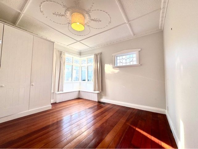  at 12 Burrows Ave, Karori, Wellington, Wellington