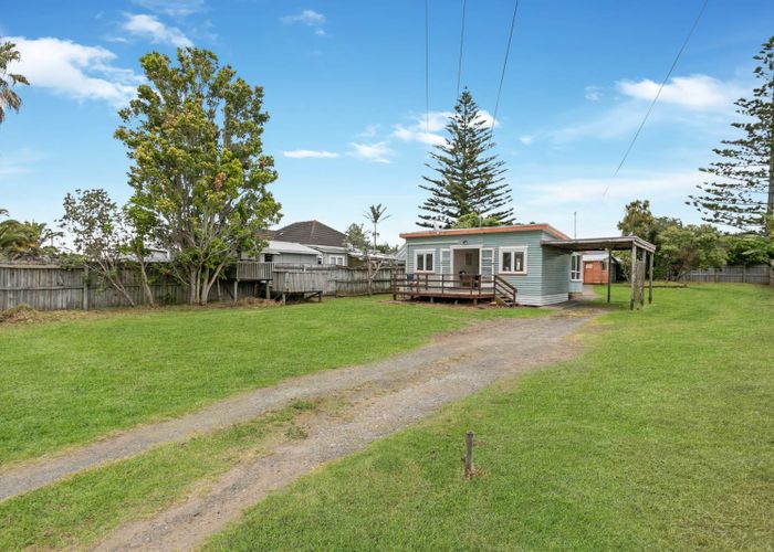  at 50 Bell Road, Beachlands, Auckland