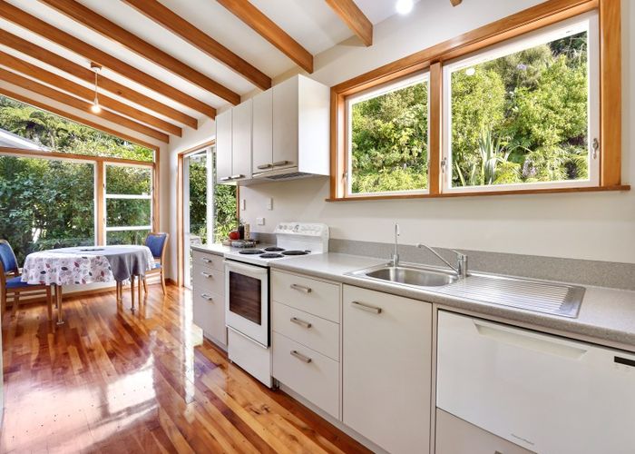 at 6 Cotswold Crescent, Newlands, Wellington