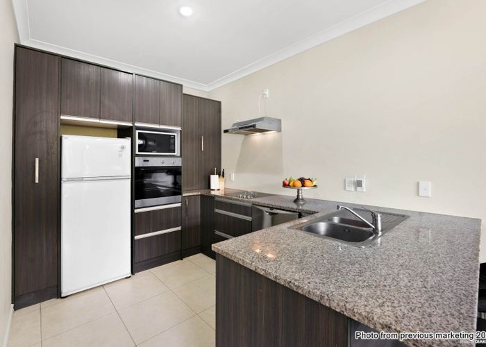  at 11/44 Carlos Drive, Flat Bush, Manukau City, Auckland