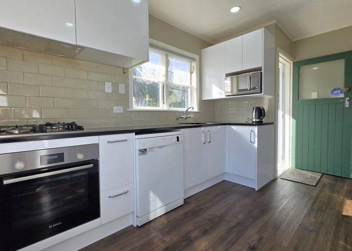  at 195 Stokes Valley Road, Stokes Valley, Lower Hutt, Wellington