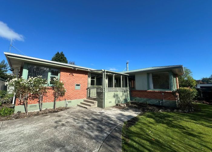  at 39 Gladstone Terrace, Gladstone, Invercargill