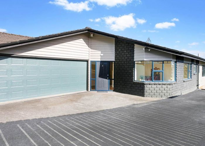  at 2/359 Richardson Road, Mount Roskill, Auckland