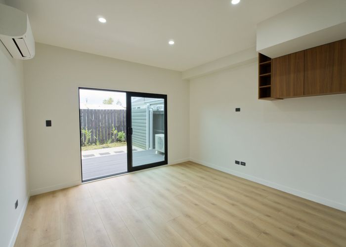  at 4/74 Burundi Avenue, Clendon Park, Manukau City, Auckland