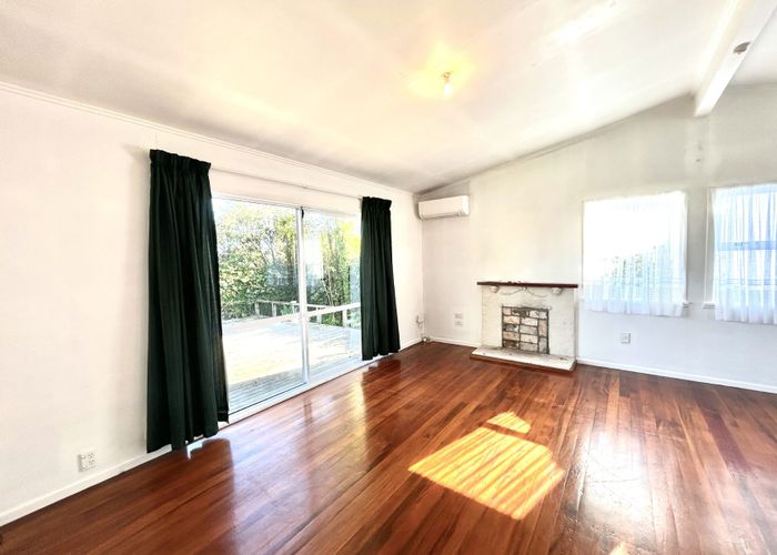  at 41 Aeroview Drive, Beach Haven, North Shore City, Auckland