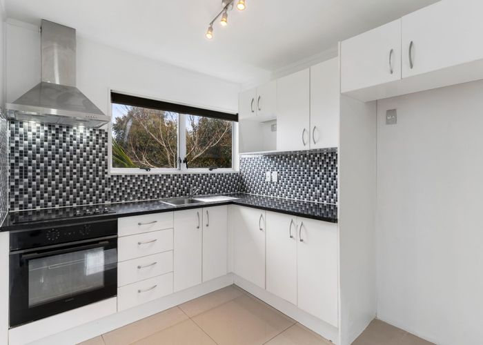  at 2/42 Moncrieff Avenue, Clendon Park, Manukau City, Auckland