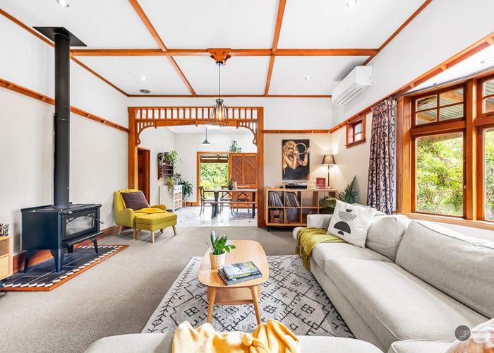  at 6 Prouse Grove, Silverstream, Upper Hutt