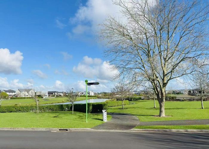  at 1 Pickaberry Ave, Papakura, Papakura, Auckland