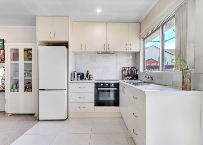  at 4/6 Ray Small Drive, Papakura, Papakura, Auckland