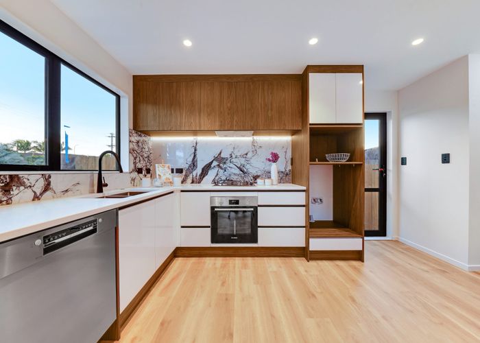  at 511 Massey Road, Mangere, Manukau City, Auckland